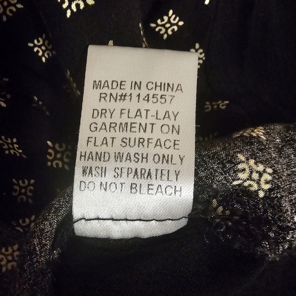 THML Tank Top Womens XS Embroidered Boho Mixed Media Flowy Top Black Red Rayon - Picture 9 of 9